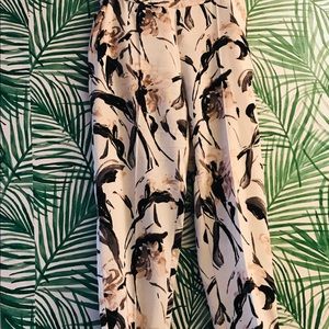 Zara - Floral print slacks- size M